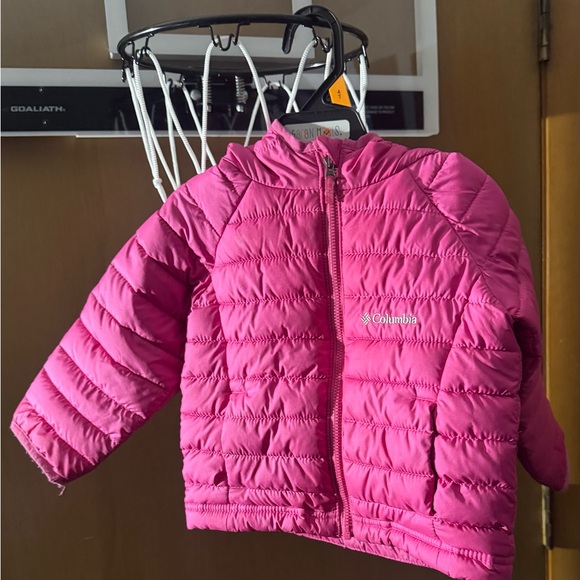 Columbia Pink Kids Jacket

Girls' Toddler Powder Lite™ II Hooded Jacket - Picture 1 of 4